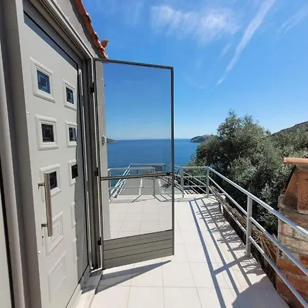 Ligonari Sea View Apartment Tarti Exterior photo