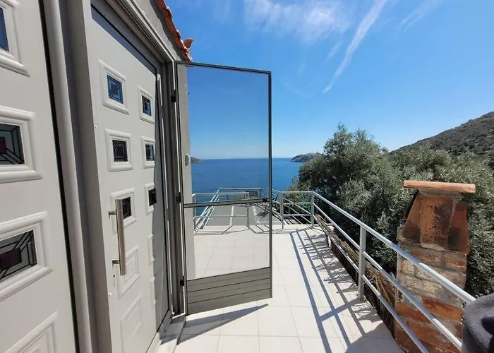 Ligonari Sea View Apartment